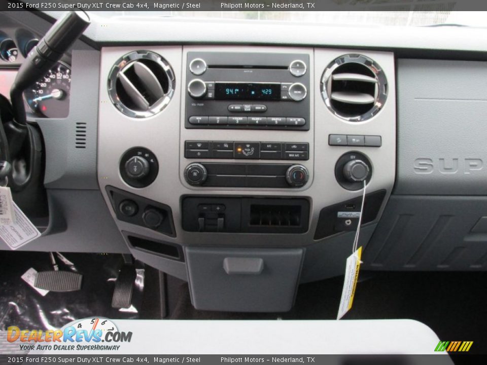 2015 Ford F250 Super Duty XLT Crew Cab 4x4 Magnetic / Steel Photo #27