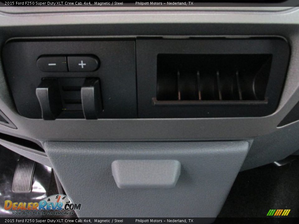 2015 Ford F250 Super Duty XLT Crew Cab 4x4 Magnetic / Steel Photo #30