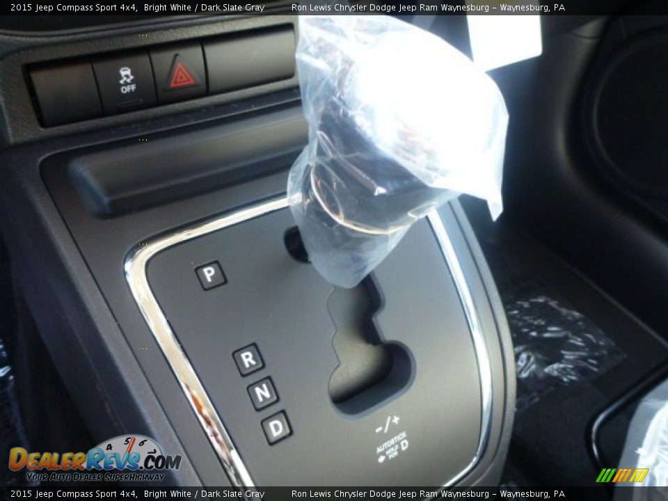 2015 Jeep Compass Sport 4x4 Bright White / Dark Slate Gray Photo #16