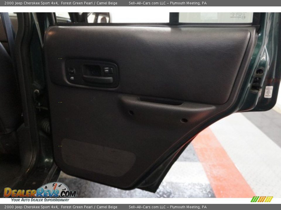 2000 Jeep Cherokee Sport 4x4 Forest Green Pearl / Camel Beige Photo #16