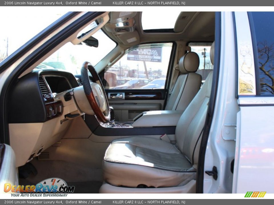2006 Lincoln Navigator Luxury 4x4 Oxford White / Camel Photo #12