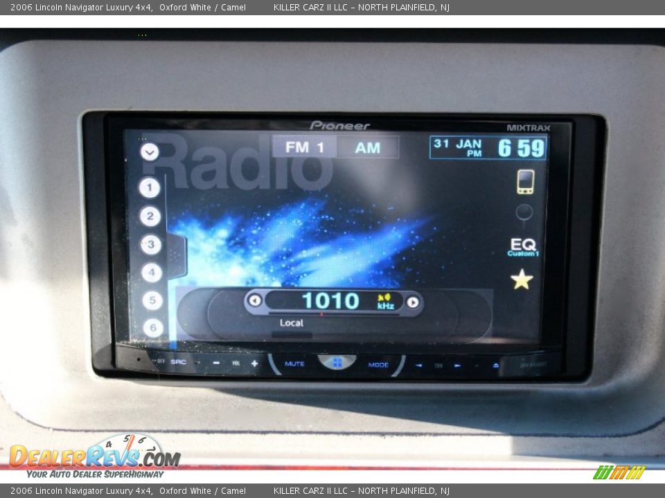 2006 Lincoln Navigator Luxury 4x4 Oxford White / Camel Photo #17