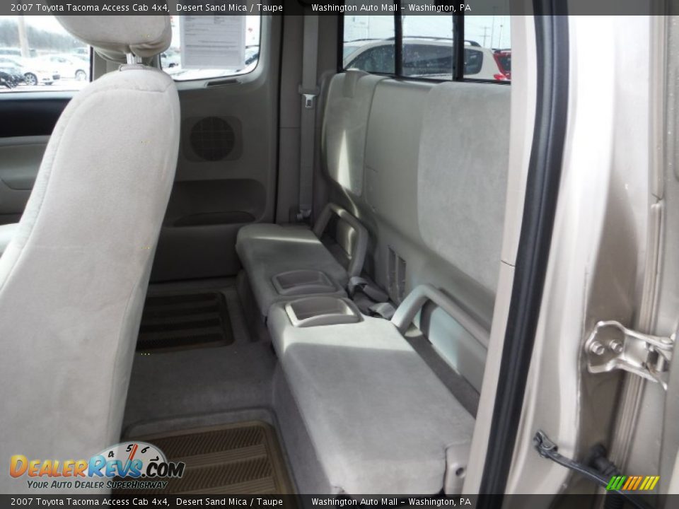 2007 Toyota Tacoma Access Cab 4x4 Desert Sand Mica / Taupe Photo #13