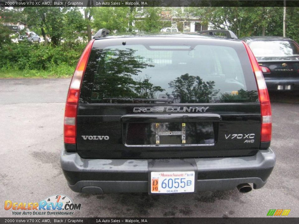 2000 Volvo V70 XC AWD Black / Graphite Photo #11