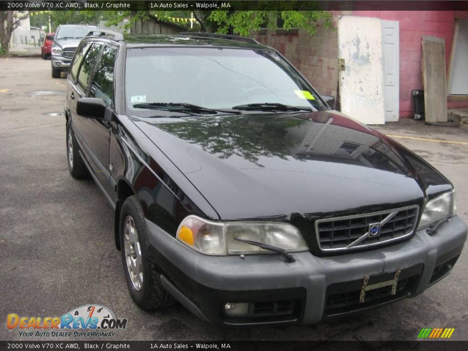 2000 Volvo V70 XC AWD Black / Graphite Photo #16