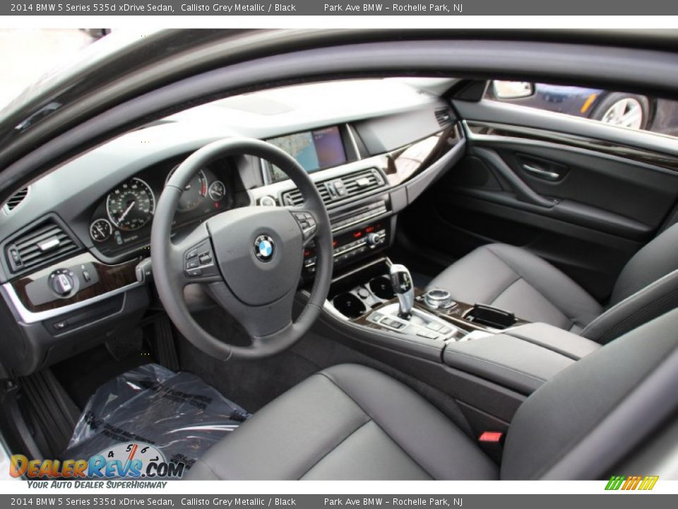 Black Interior - 2014 BMW 5 Series 535d xDrive Sedan Photo #11