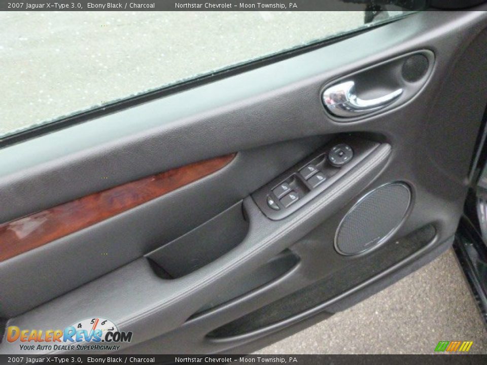2007 Jaguar X-Type 3.0 Ebony Black / Charcoal Photo #11