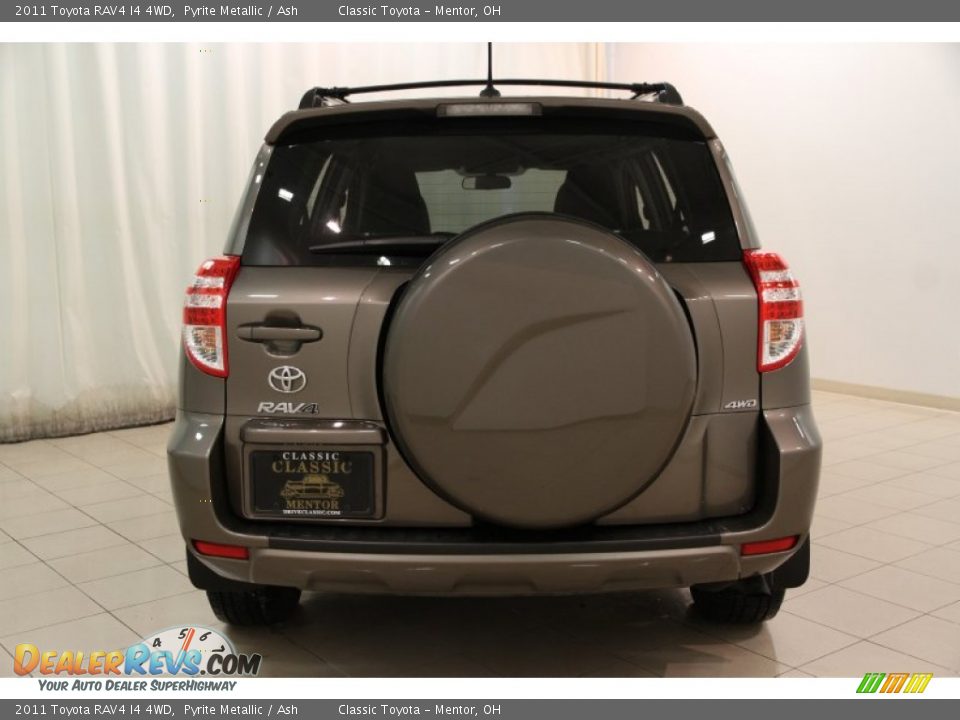 2011 Toyota RAV4 I4 4WD Pyrite Metallic / Ash Photo #13