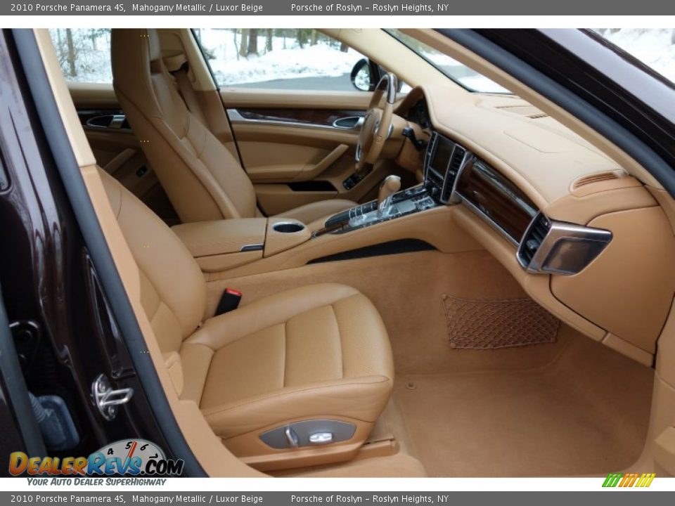 Front Seat of 2010 Porsche Panamera 4S Photo #17