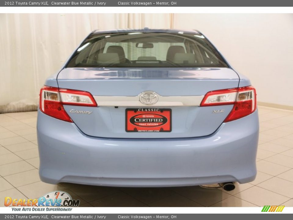 2012 Toyota Camry XLE Clearwater Blue Metallic / Ivory Photo #18