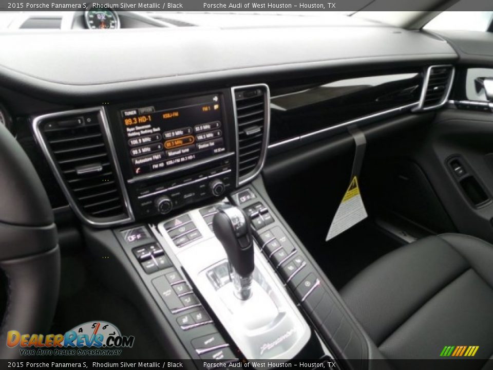 Controls of 2015 Porsche Panamera S Photo #14