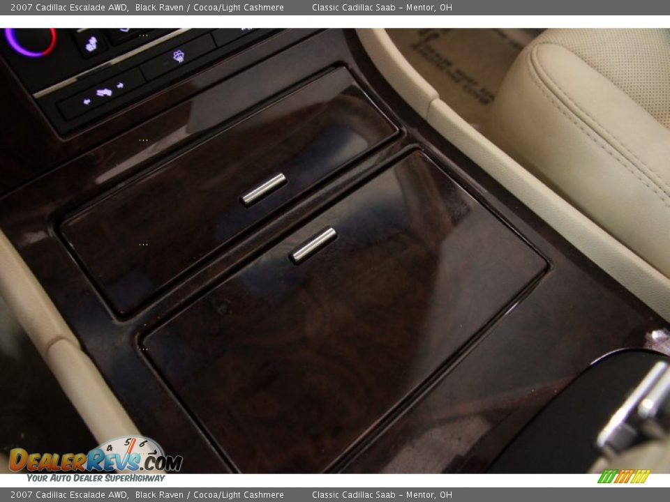 2007 Cadillac Escalade AWD Black Raven / Cocoa/Light Cashmere Photo #17