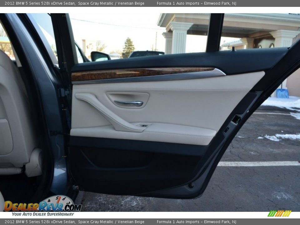 2012 BMW 5 Series 528i xDrive Sedan Space Gray Metallic / Venetian Beige Photo #22
