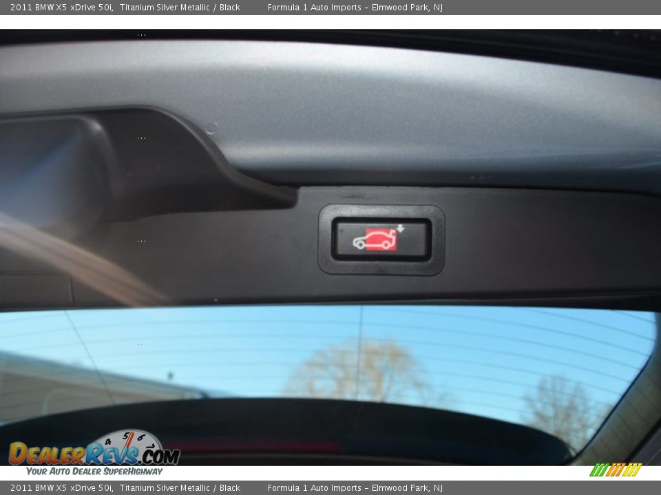 2011 BMW X5 xDrive 50i Titanium Silver Metallic / Black Photo #26