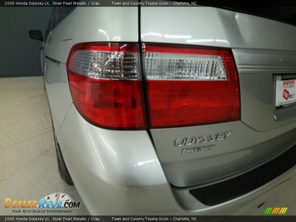2006 Honda Odyssey LX Silver Pearl Metallic / Gray Photo #9