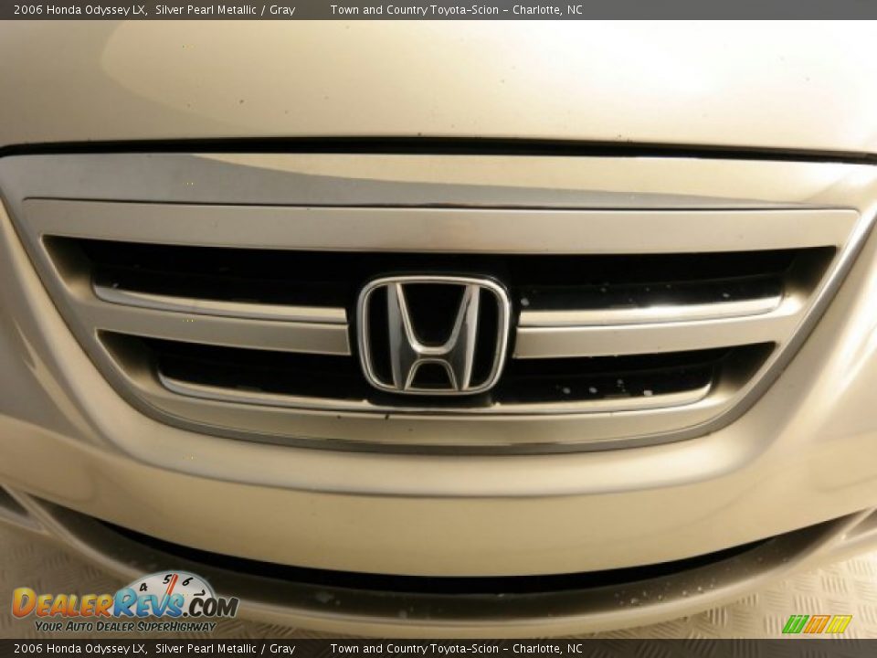 2006 Honda Odyssey LX Silver Pearl Metallic / Gray Photo #23