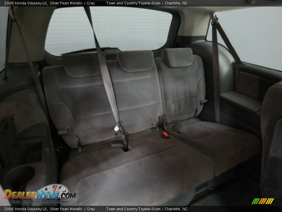 2006 Honda Odyssey LX Silver Pearl Metallic / Gray Photo #34