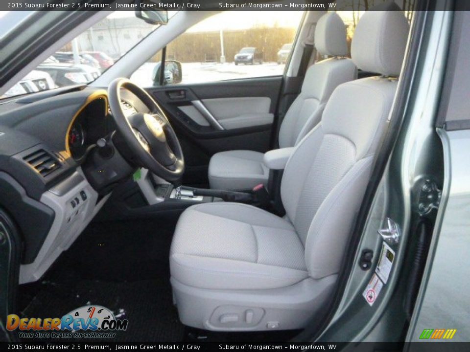 Gray Interior - 2015 Subaru Forester 2.5i Premium Photo #15