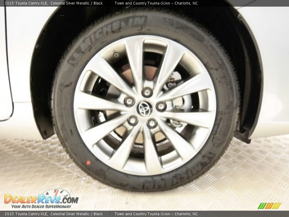 2015 Toyota Camry XLE Celestial Silver Metallic / Black Photo #12