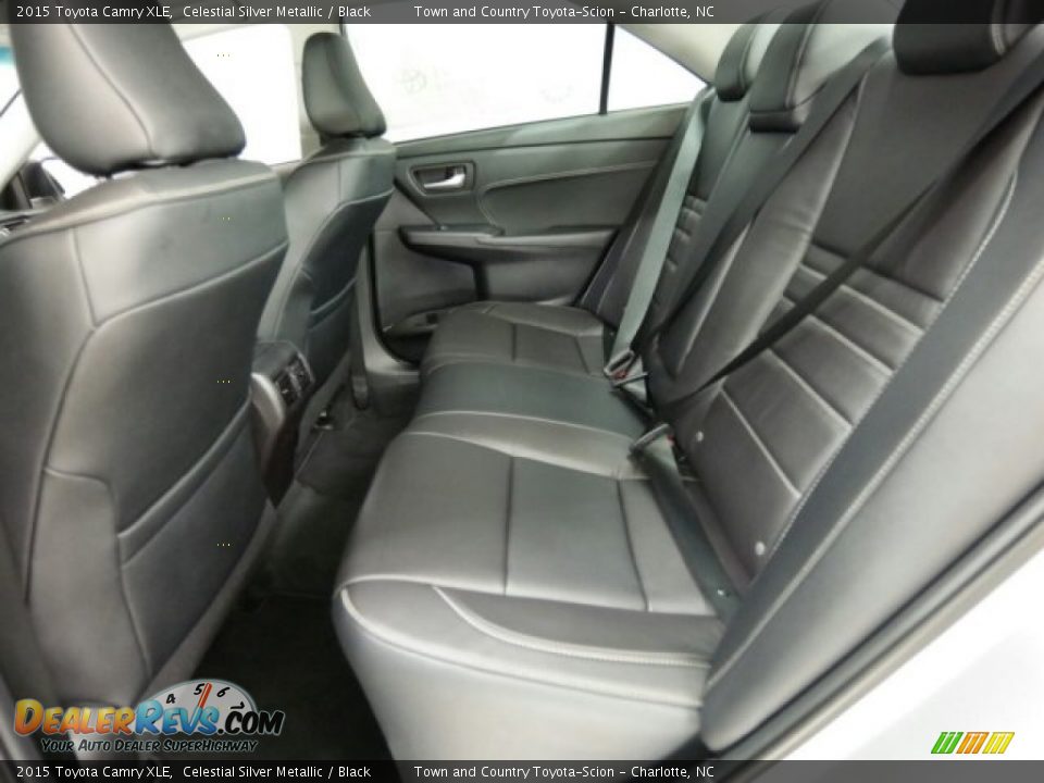 2015 Toyota Camry XLE Celestial Silver Metallic / Black Photo #25