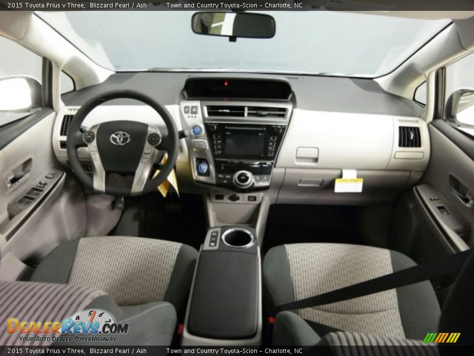 Ash Interior - 2015 Toyota Prius v Three Photo #17