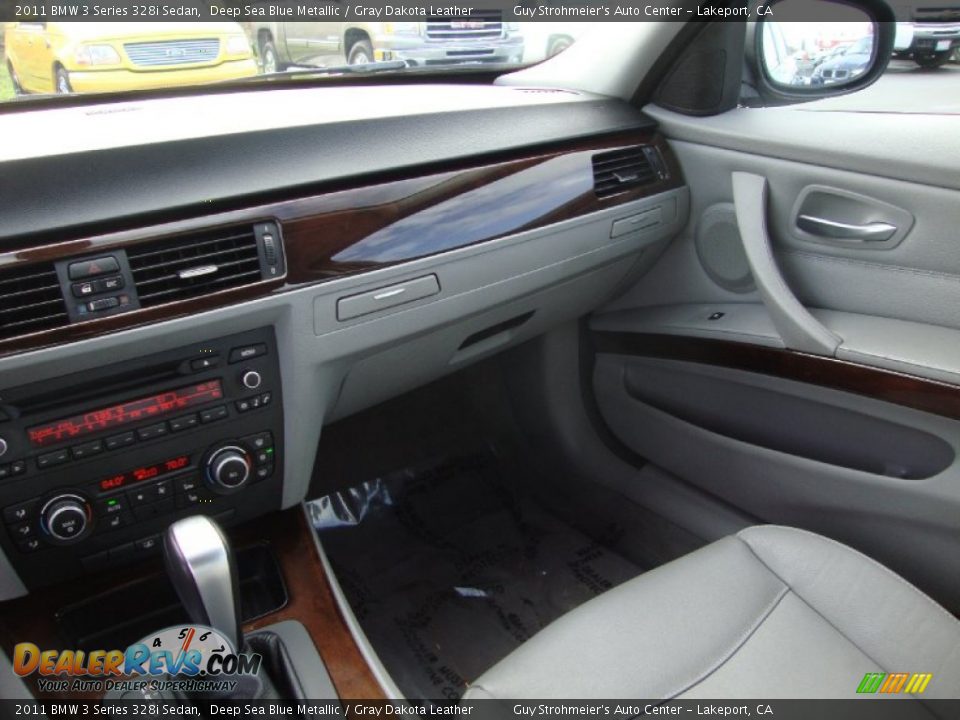 2011 BMW 3 Series 328i Sedan Deep Sea Blue Metallic / Gray Dakota Leather Photo #15