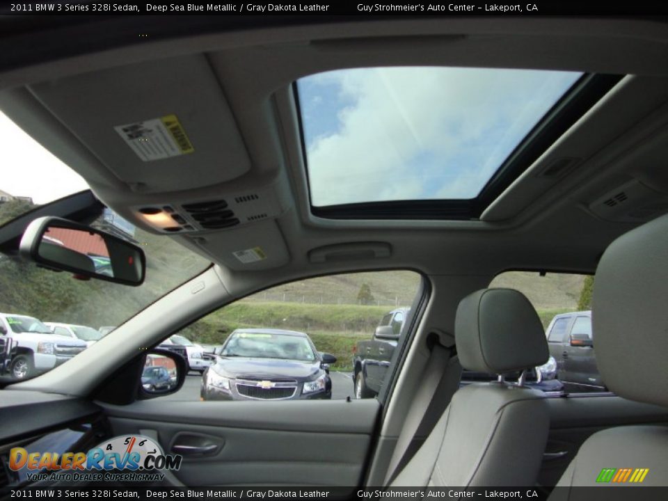 2011 BMW 3 Series 328i Sedan Deep Sea Blue Metallic / Gray Dakota Leather Photo #21