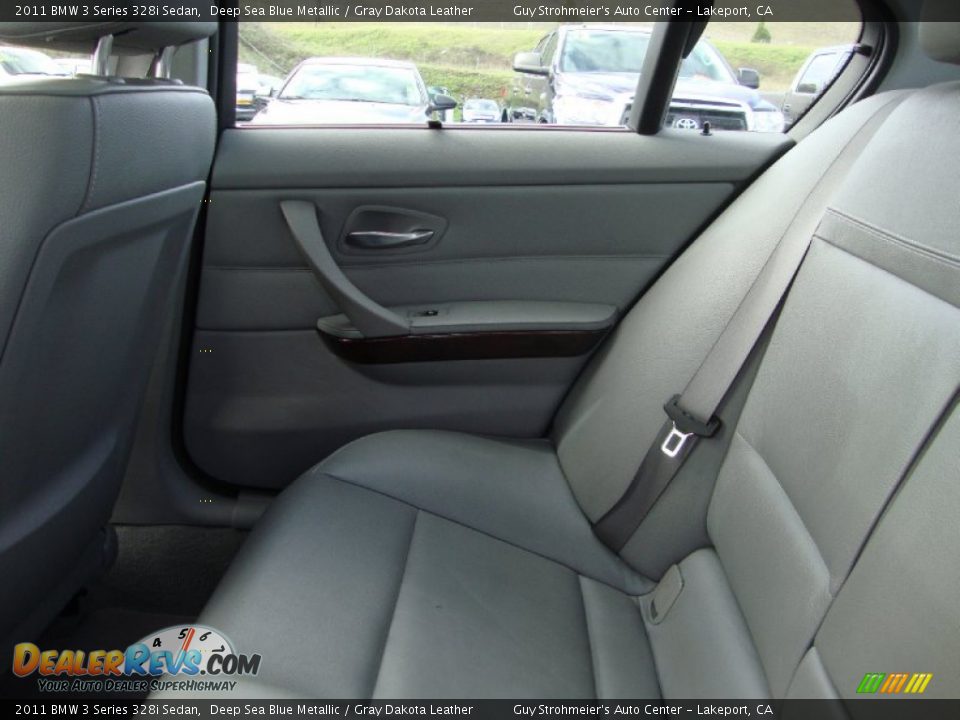 2011 BMW 3 Series 328i Sedan Deep Sea Blue Metallic / Gray Dakota Leather Photo #22