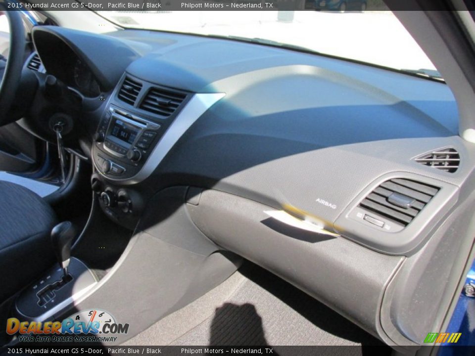 2015 Hyundai Accent GS 5-Door Pacific Blue / Black Photo #17
