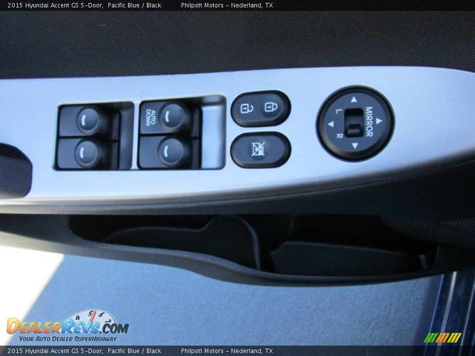 Controls of 2015 Hyundai Accent GS 5-Door Photo #21