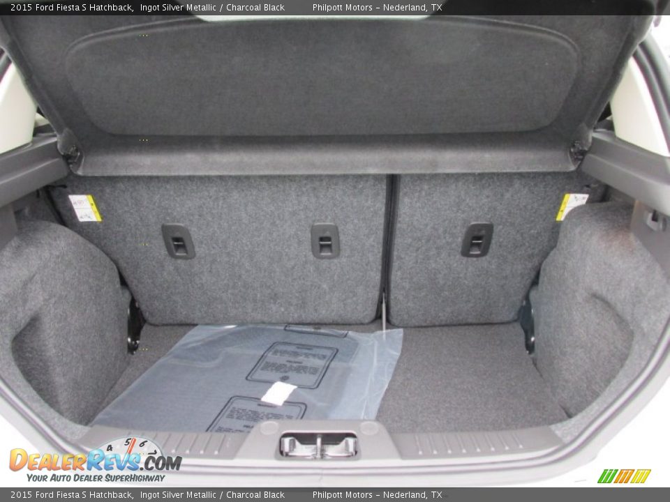 2015 Ford Fiesta S Hatchback Ingot Silver Metallic / Charcoal Black Photo #17