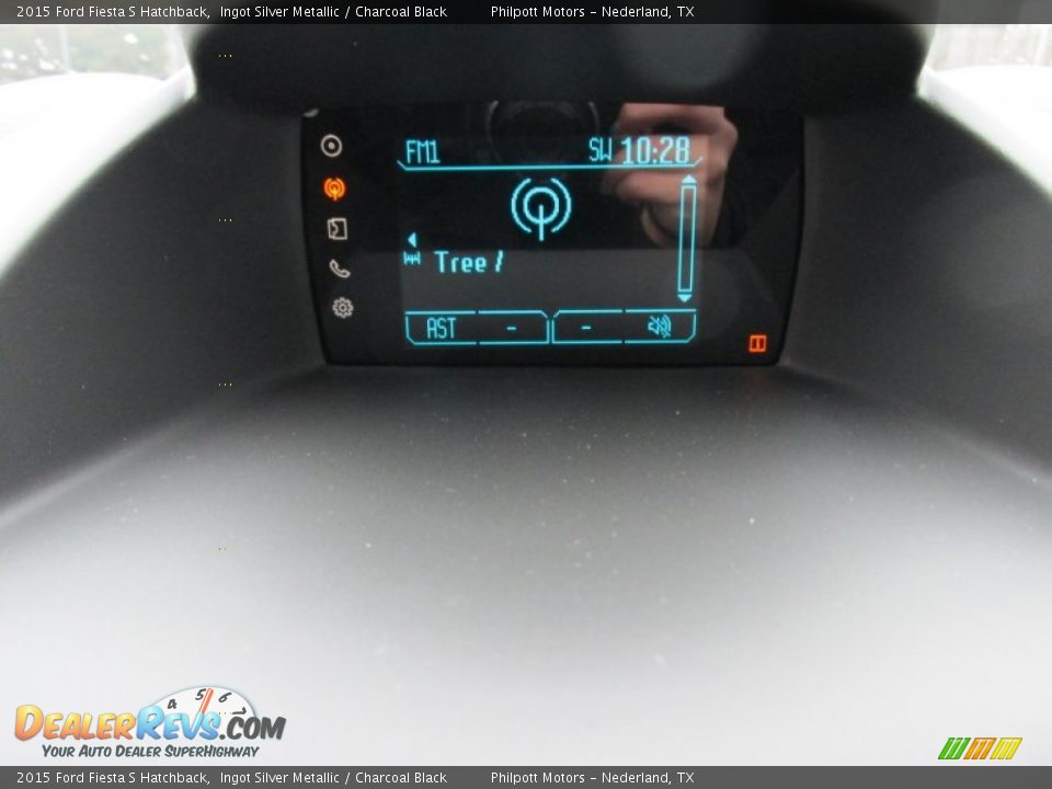 2015 Ford Fiesta S Hatchback Ingot Silver Metallic / Charcoal Black Photo #26