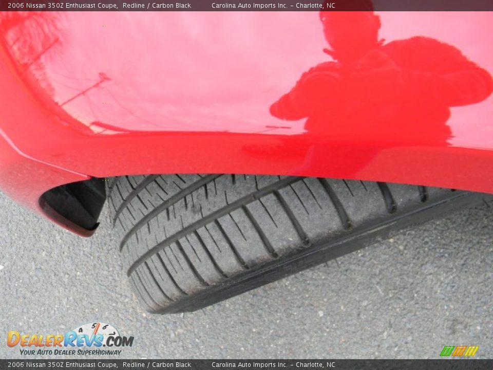 2006 Nissan 350Z Enthusiast Coupe Redline / Carbon Black Photo #27