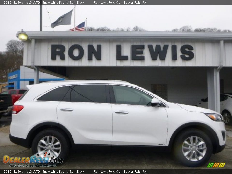 2016 Kia Sorento LX AWD Snow White Pearl / Satin Black Photo #1