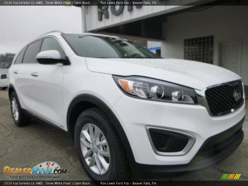 2016 Kia Sorento LX AWD Snow White Pearl / Satin Black Photo #2