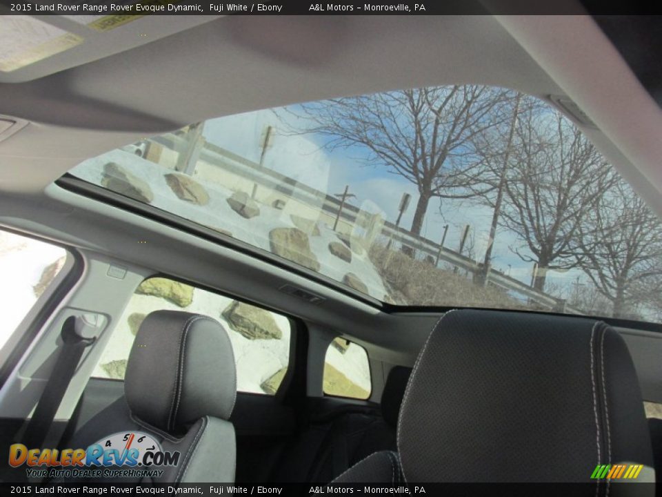 Sunroof of 2015 Land Rover Range Rover Evoque Dynamic Photo #11