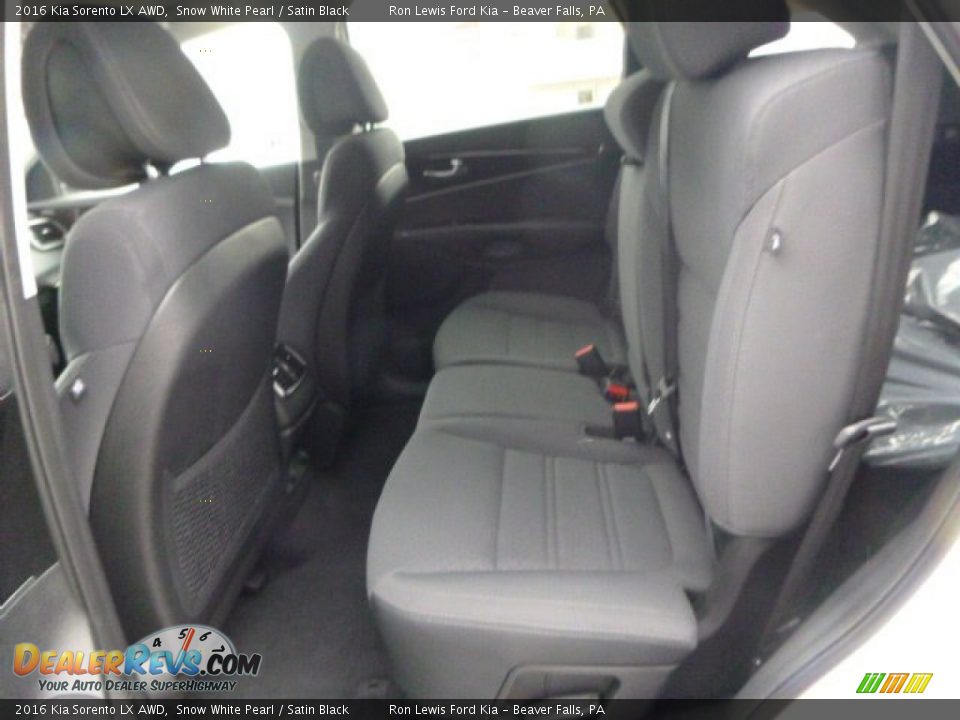 Rear Seat of 2016 Kia Sorento LX AWD Photo #13