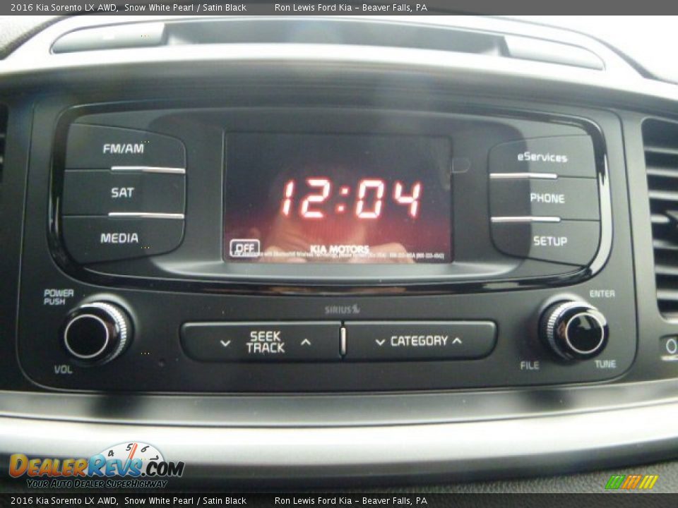 Audio System of 2016 Kia Sorento LX AWD Photo #17
