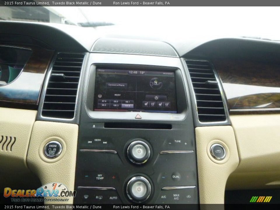 Controls of 2015 Ford Taurus Limited Photo #19
