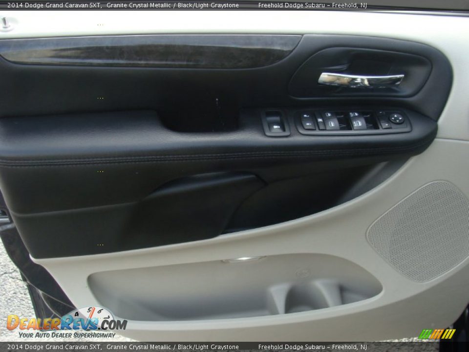 2014 Dodge Grand Caravan SXT Granite Crystal Metallic / Black/Light Graystone Photo #13