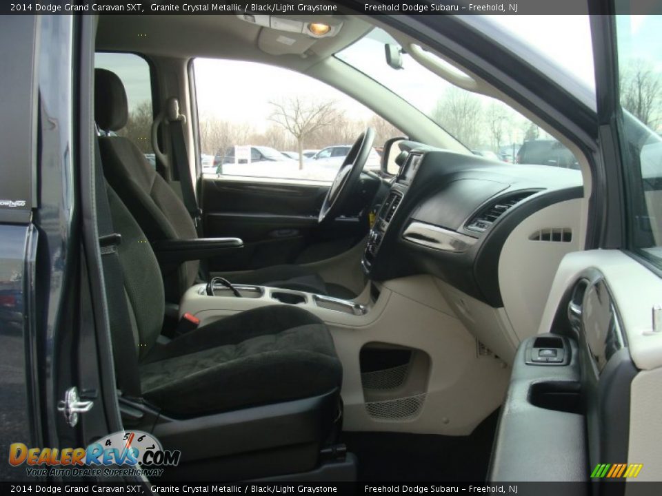 2014 Dodge Grand Caravan SXT Granite Crystal Metallic / Black/Light Graystone Photo #16