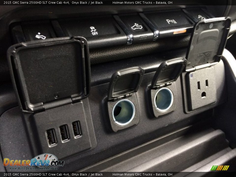 2015 GMC Sierra 2500HD SLT Crew Cab 4x4 Onyx Black / Jet Black Photo #13