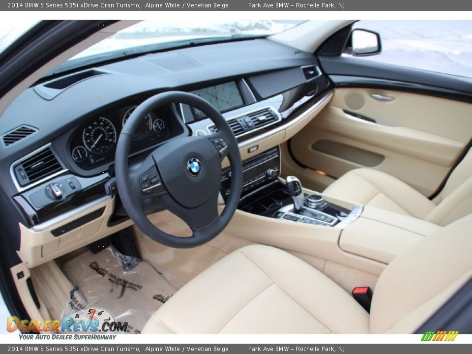 2014 BMW 5 Series 535i xDrive Gran Turismo Alpine White / Venetian Beige Photo #10