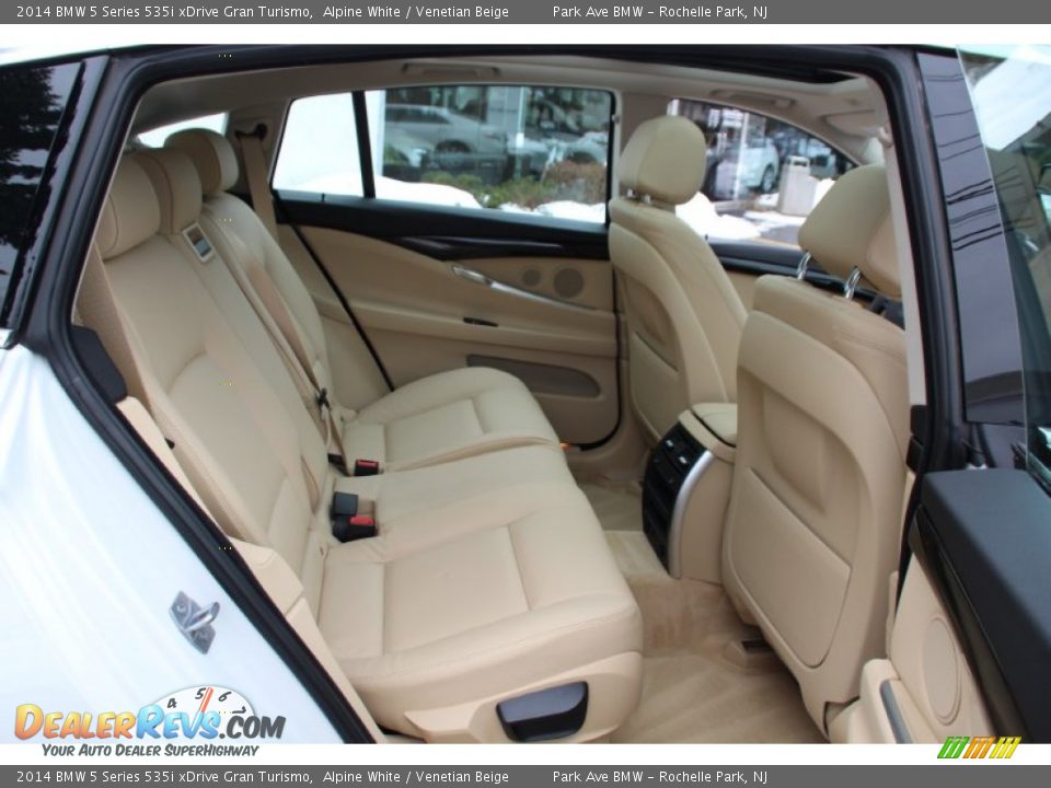 2014 BMW 5 Series 535i xDrive Gran Turismo Alpine White / Venetian Beige Photo #26