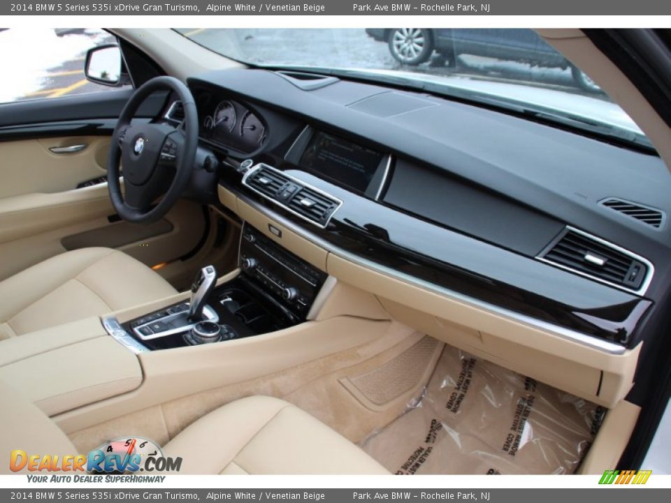 2014 BMW 5 Series 535i xDrive Gran Turismo Alpine White / Venetian Beige Photo #28