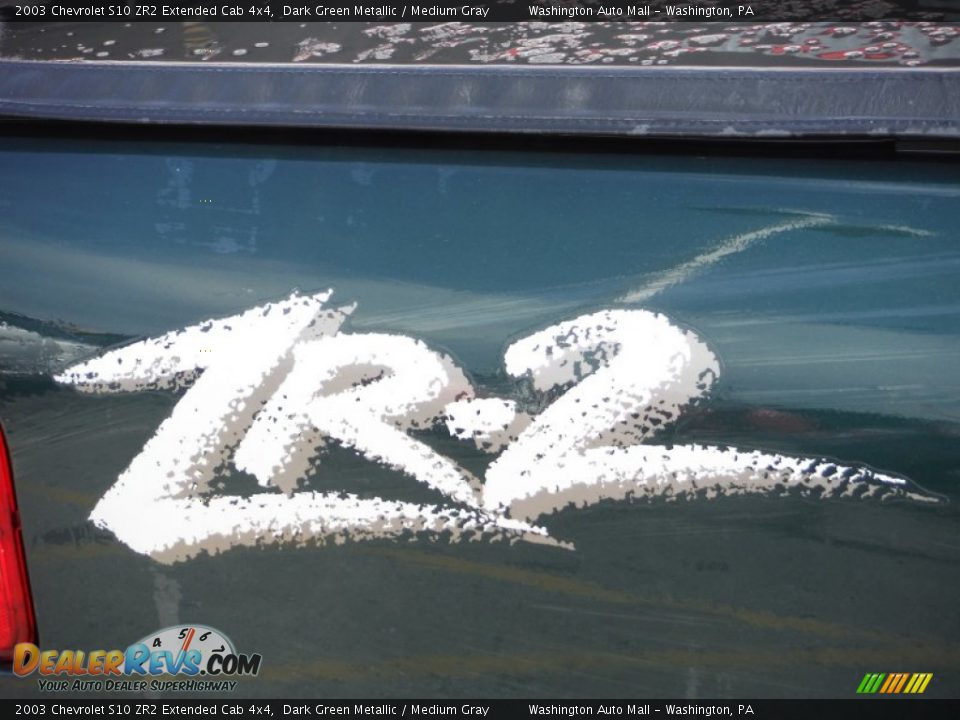 2003 Chevrolet S10 ZR2 Extended Cab 4x4 Dark Green Metallic / Medium Gray Photo #4
