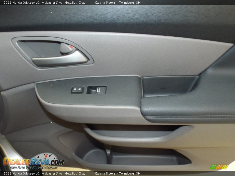 2011 Honda Odyssey LX Alabaster Silver Metallic / Gray Photo #15