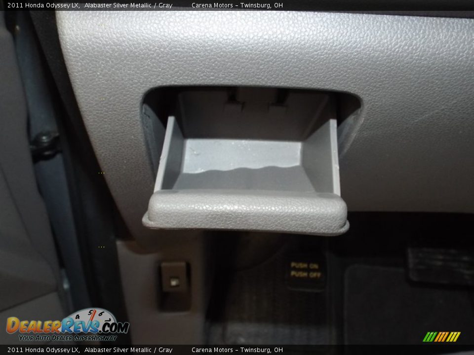 2011 Honda Odyssey LX Alabaster Silver Metallic / Gray Photo #19
