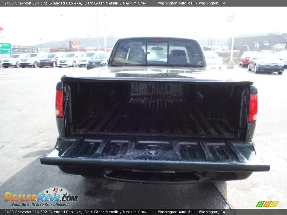 2003 Chevrolet S10 ZR2 Extended Cab 4x4 Dark Green Metallic / Medium Gray Photo #11