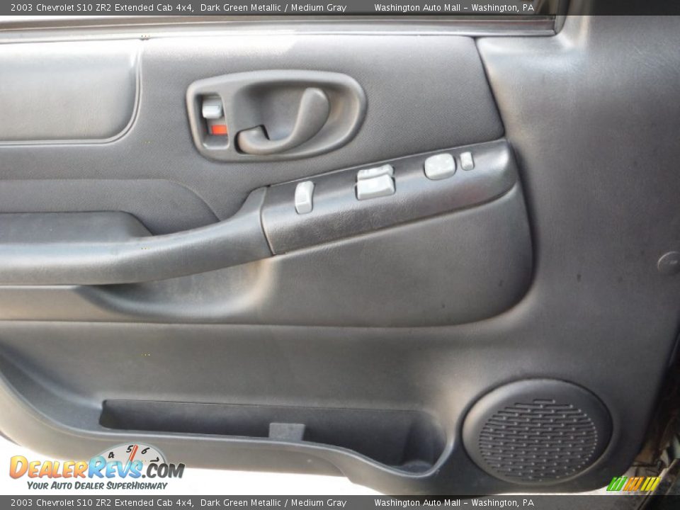 2003 Chevrolet S10 ZR2 Extended Cab 4x4 Dark Green Metallic / Medium Gray Photo #17